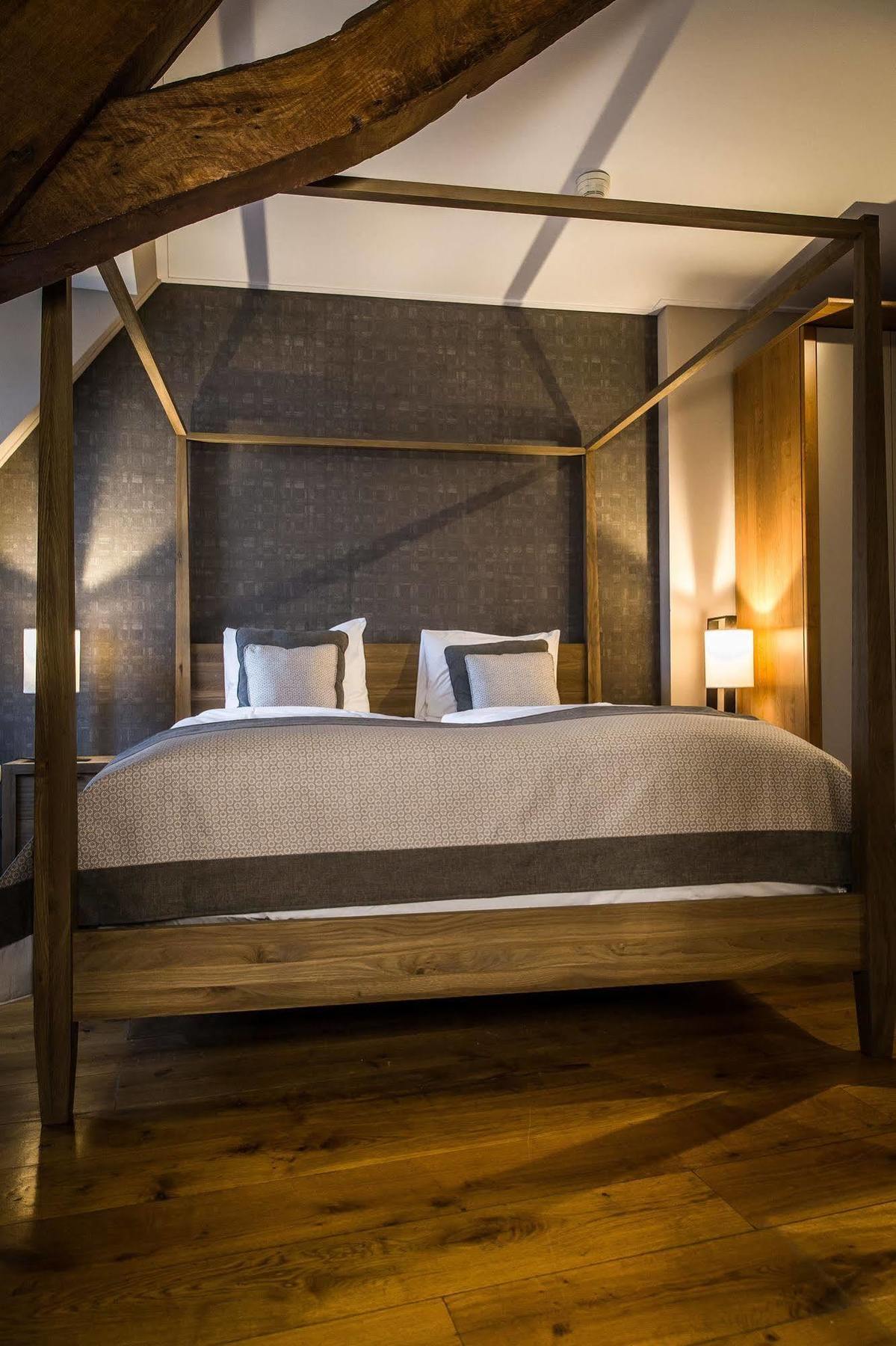 Hotel De Limbourg 3*